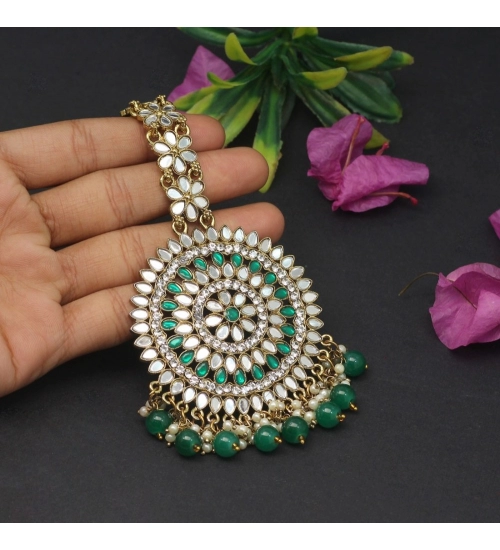 Generic Women's Green Color Mirror Work Maang Tikka 