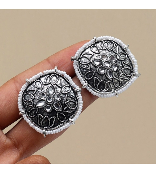 Generic Women's Silver Color Oxidised Stud Earrings 