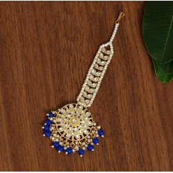 Generic Women's Blue Color Kundan Maang Tikka 