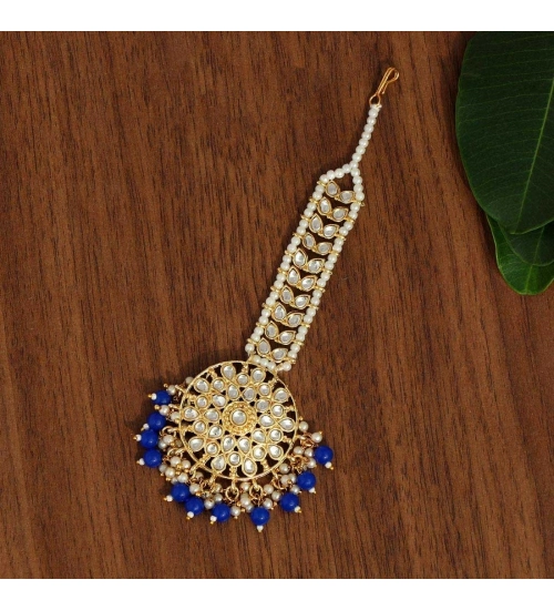 Generic Women's Blue Color Kundan Maang Tikka 