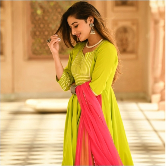 Generic Women's Casual 3/4th Sleeve Solid Cotton Kurti Set (Light Green) Generic Women's Casual 3/4th Sleeve Solid Cotton Kurti Set (Light Green)