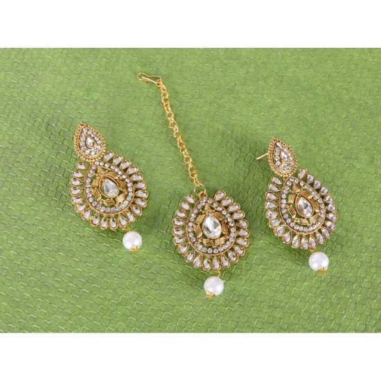 Generic Women's Rose Gold Plated Alloy Kundan Earrings & Mangtikka (White) Generic Women's Rose Gold Plated Alloy Kundan Earrings & Mangtikka (White)