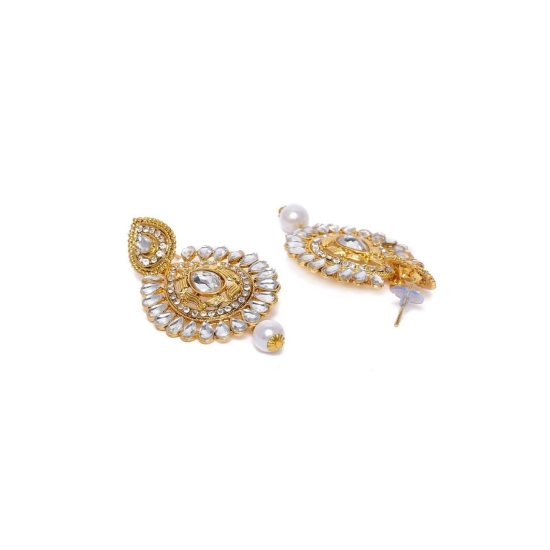 Generic Women's Rose Gold Plated Alloy Kundan Earrings & Mangtikka (White) Generic Women's Rose Gold Plated Alloy Kundan Earrings & Mangtikka (White)