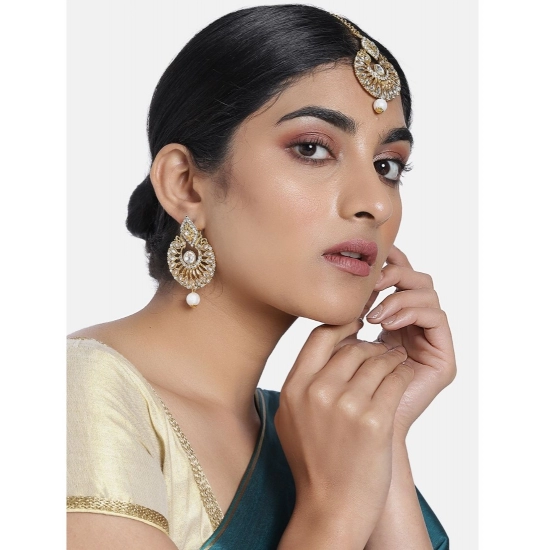 Generic Women's Rose Gold Plated Alloy Kundan Earrings & Mangtikka (White) Generic Women's Rose Gold Plated Alloy Kundan Earrings & Mangtikka (White)