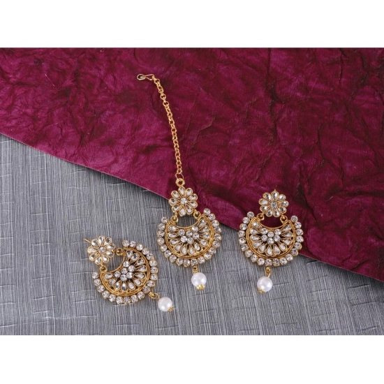 Generic Women's Rose Gold Plated Alloy Kundan Earrings & Mangtikka (White) Generic Women's Rose Gold Plated Alloy Kundan Earrings & Mangtikka (White)