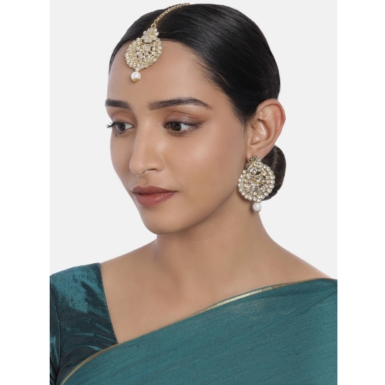 Generic Women's Rose Gold Plated Alloy Kundan Earrings & Mangtikka (White) Generic Women's Rose Gold Plated Alloy Kundan Earrings & Mangtikka (White)