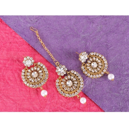 Generic Women's Rose Gold Plated Alloy Kundan Earrings & Mangtikka (White) Generic Women's Rose Gold Plated Alloy Kundan Earrings & Mangtikka (White)