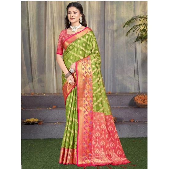 Generic Women's Silk Woven Design Saree With Unstitched Blouse 5.5Mtr (Green) Generic Women's Silk Woven Design Saree With Unstitched Blouse 5.5Mtr (Green)