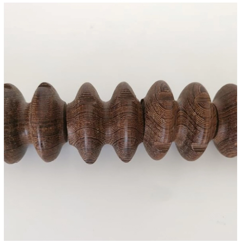 Generic Wood Wheel Roller Scraping Tool (Brown) Generic Wood Wheel Roller Scraping Tool (Brown)