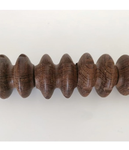 Generic Wood Wheel Roller Scraping Tool (Brown) Generic Wood Wheel Roller Scraping Tool (Brown)