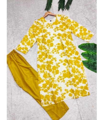 Generic Women's Rayon Printed Round Neck 3-4th Sleeve Kurti With Pant Set (Yellow)