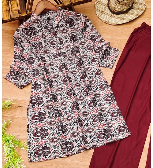 Generic Women's Muslin Printed Mandarin Collar 3-4th Sleeve Kurti With Pant Set (Red Grey)
