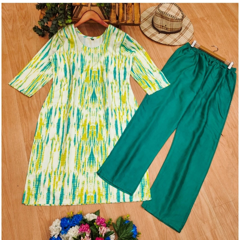 Women's Rayon Printed Round Neck 3-4th Sleeve Kurti With Pant Set (Green)