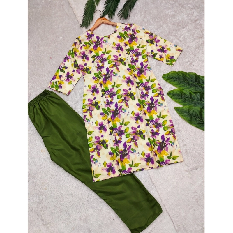 Women's Rayon Printed Round Neck 3-4th Sleeve Kurti With Pant Set (Green)