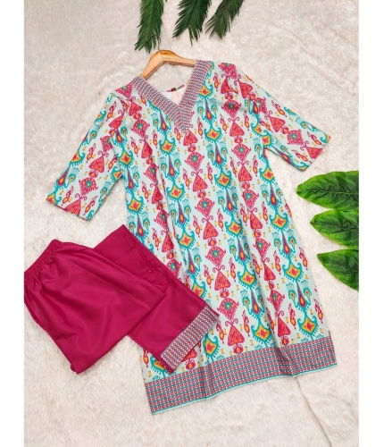 Generic Women's Rayon Printed V Neck 3-4th Sleeve Kurti With Pant Set (Pink)