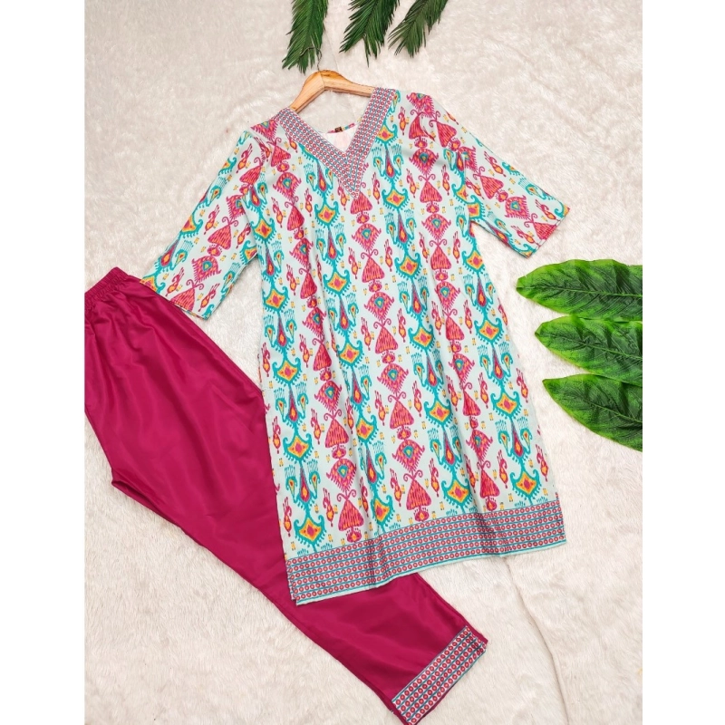 Women's Rayon Printed V Neck 3-4th Sleeve Kurti With Pant Set (Pink)