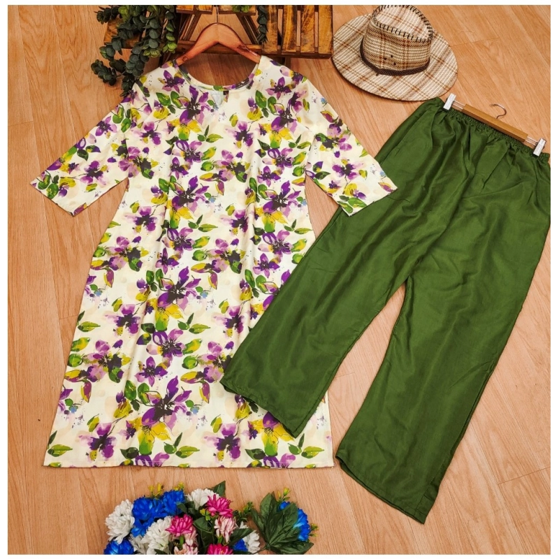Women's Rayon Printed Round Neck 3-4th Sleeve Kurti With Pant Set (Green)
