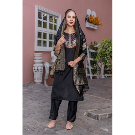 Generic Women's Rayon Printed Round Neck Kurti with Pant and Dupatta Set (Black) Generic Women's Rayon Printed Round Neck Kurti with Pant and Dupatta Set (Black)