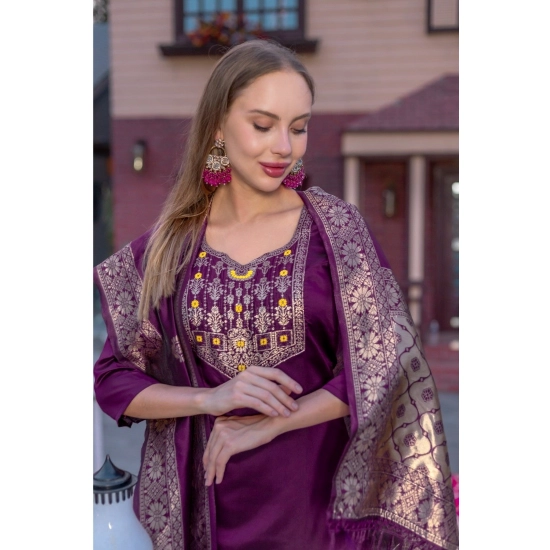 Generic Women's Cotton Blend Printed Round Neck Kurti with Pant and Dupatta Set (Purple)