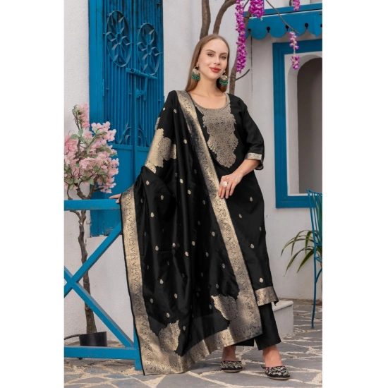 Generic Women's Cotton Blend Printed Round Neck Kurti with Pant and Dupatta Set (Black) Generic Women's Cotton Blend Printed Round Neck Kurti with Pant and Dupatta Set (Black)