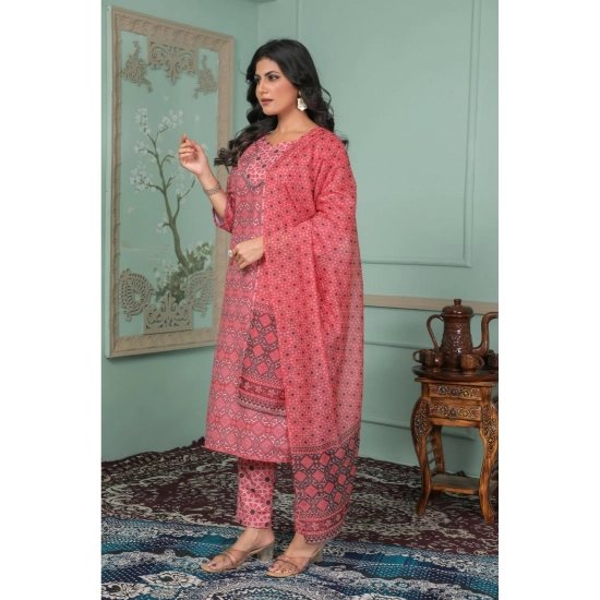 Generic Women's Rayon Printed Round Neck Kurti with Pant and Dupatta Set (Pink)