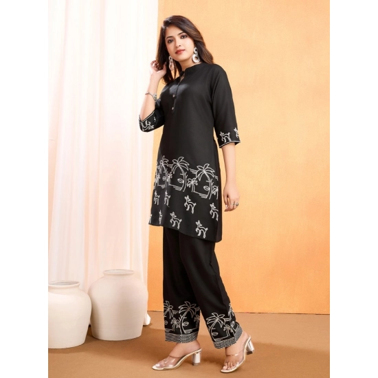 Generic Women's Viscose Rayon Embroidered Chinese Collar Kurti with Pant Set (Black)