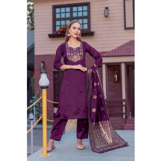 Generic Women's Cotton Blend Printed Round Neck Kurti with Pant and Dupatta Set (Purple)