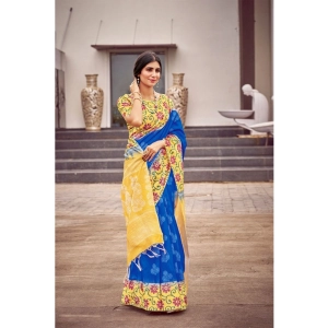 Generic Women's Cotton Blend Printed Saree With Unstitched Blouse (Blue, 5-5 Mtrs)