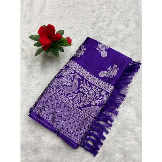 Generic Women's Chiffon Printed Saree With Unstitched Blouse (Purple, 5-5 Mtrs) Generic Women's Chiffon Printed Saree With Unstitched Blouse (Purple, 5-5 Mtrs)