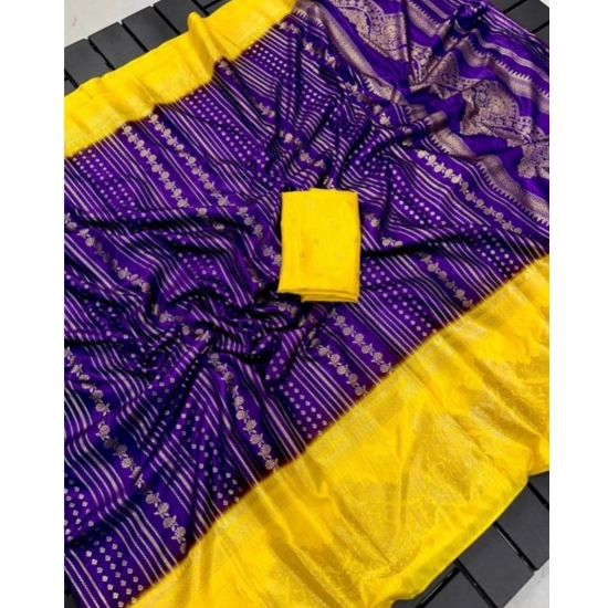 Generic Women's Georgette Printed Saree With Unstitched Blouse (Purple, 5-5 Mtrs) Generic Women's Georgette Printed Saree With Unstitched Blouse (Purple, 5-5 Mtrs)