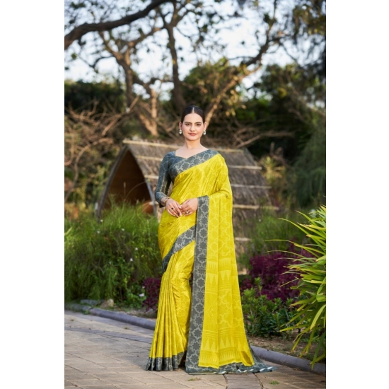 Generic Women's Crepe Printed Saree With Unstitched Blouse (Cream, 5-5 Mtrs)