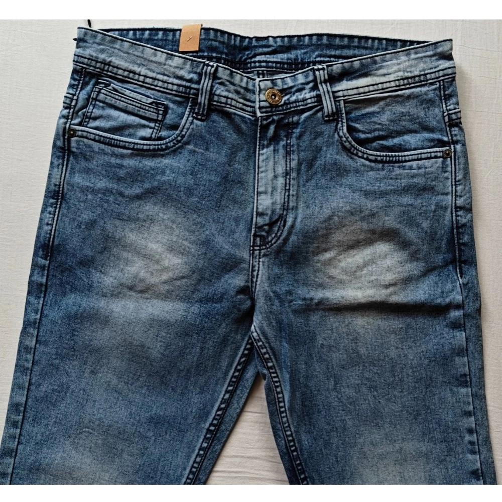 Generic Men's Cotton Blended Solid Tapered Jeans (Blue) Generic Men's Cotton Blended Solid Tapered Jeans (Blue)
