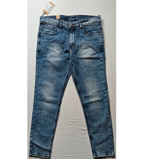 Generic Men's Cotton Blended Solid Tapered Jeans (Blue)