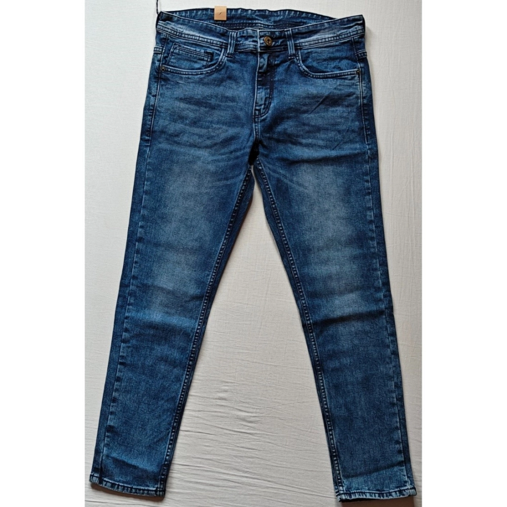 Generic Men's Cotton Blended Solid Tapered Jeans (Blue) Generic Men's Cotton Blended Solid Tapered Jeans (Blue)
