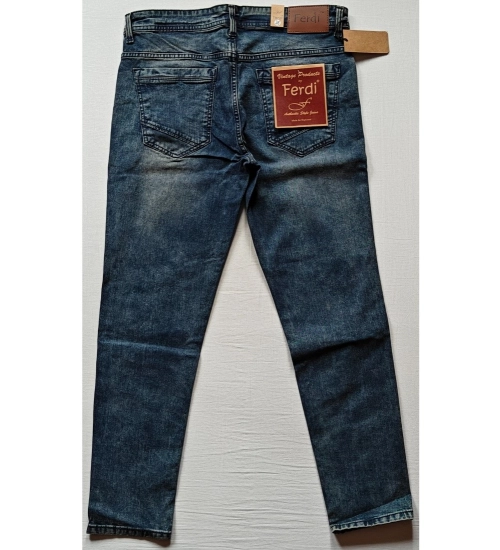 Generic Men's Cotton Blended Solid Tapered Jeans (Blue)