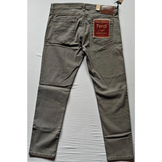 Generic Men's Cotton Blended Solid Tapered Jeans (Khaki) Generic Men's Cotton Blended Solid Tapered Jeans (Khaki)