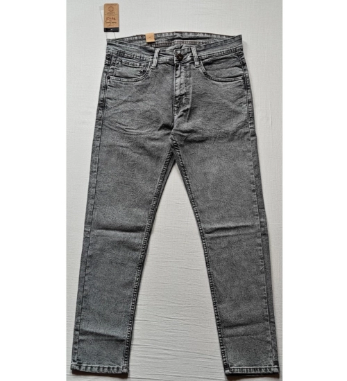 Generic Men's Cotton Blended Solid Tapered Jeans (Grey)