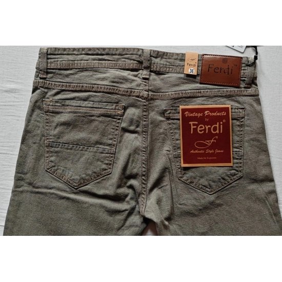 Generic Men's Cotton Blended Solid Tapered Jeans (Khaki) Generic Men's Cotton Blended Solid Tapered Jeans (Khaki)