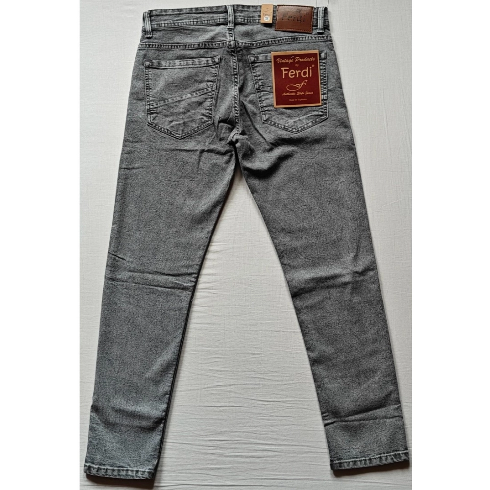 Generic Men's Cotton Blended Solid Tapered Jeans (Grey) Generic Men's Cotton Blended Solid Tapered Jeans (Grey)