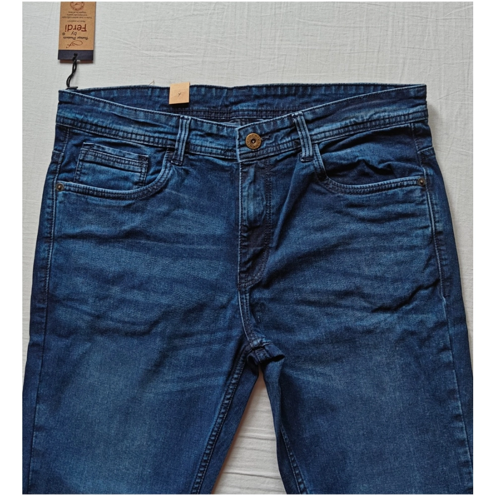 Generic Men's Cotton Blended Solid Tapered Jeans (Blue) Generic Men's Cotton Blended Solid Tapered Jeans (Blue)