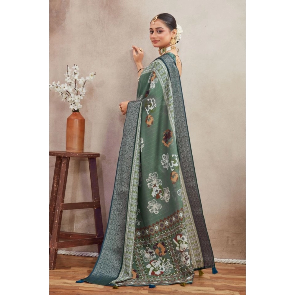 Generic Women's Crepe Silk Printed Saree With Unstitched Blouse 5.5Mtr (Green) Generic Women's Crepe Silk Printed Saree With Unstitched Blouse 5.5Mtr (Green)