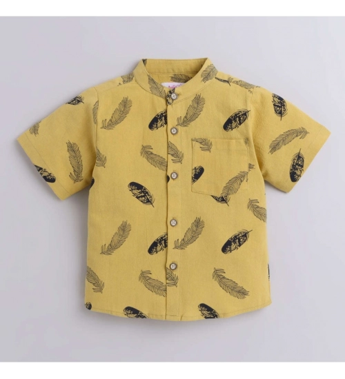 Generic Boy's Cotton Blend Printed Short Sleeve Shirt and Shorts Set (Yellow)