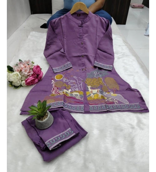 Generic Women's Silk Embroidered 3/4th Sleeve Collar Neck Co-Ord Set (Purple)