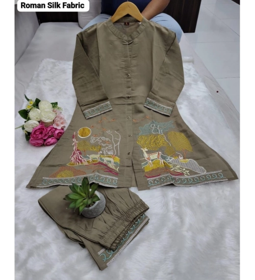 Generic Women's Silk Embroidered 3/4th Sleeve Collar Neck Co-Ord Set (Grey)