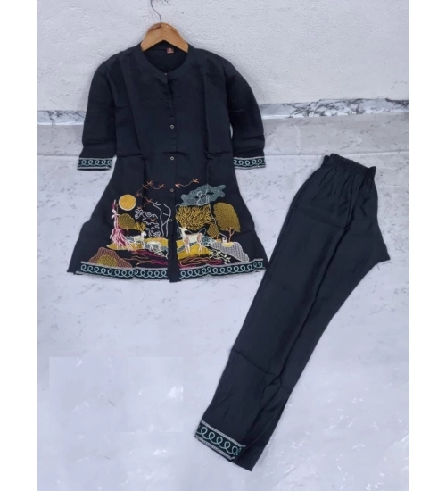 Generic Women's Silk Embroidered 3/4th Sleeve Collar Neck Co-Ord Set (Blue)