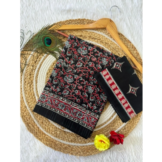 Generic Women's Cotton Printed Saree With Unstitched Blouse 5.5Mtr (Black) Generic Women's Cotton Printed Saree With Unstitched Blouse 5.5Mtr (Black)