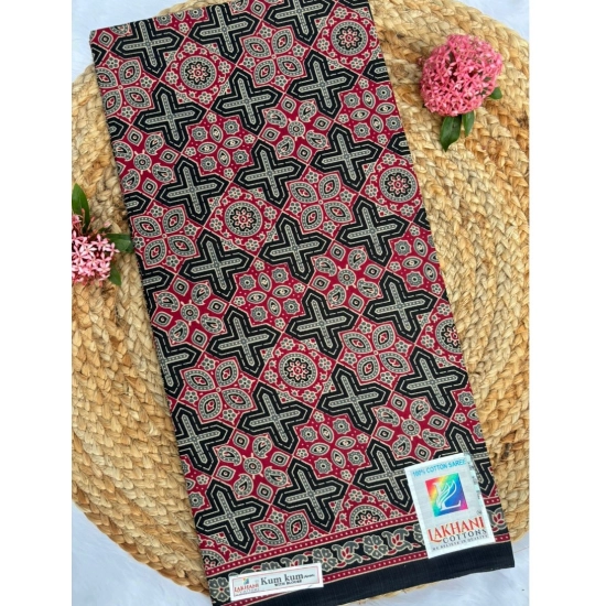 Generic Women's Cotton Printed Saree With Unstitched Blouse 5.5Mtr (Black) Generic Women's Cotton Printed Saree With Unstitched Blouse 5.5Mtr (Black)