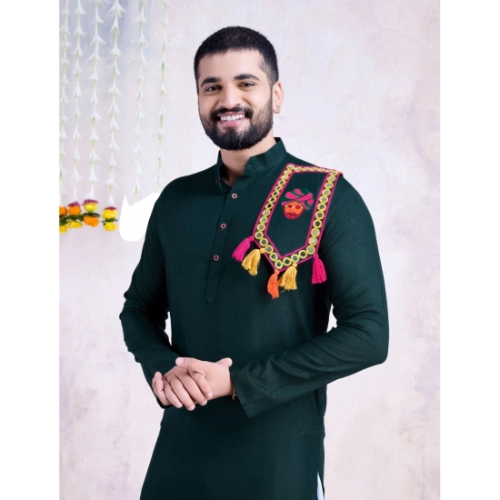 Generic Men's Rayon Mirror Embroidery Mandarin Collar Kurta (Green)