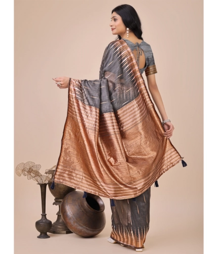 Generic Women's Linen Cotton Printed Saree With Unstitched Blouse 5.5Mtr (Grey) Generic Women's Linen Cotton Printed Saree With Unstitched Blouse 5.5Mtr (Grey)