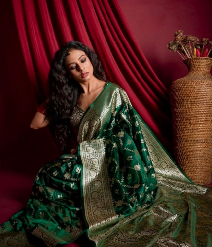 Generic Women's Silk Printed Saree With Unstitched Blouse 5.5Mtr (Dark Green) Generic Women's Silk Printed Saree With Unstitched Blouse 5.5Mtr (Dark Green)